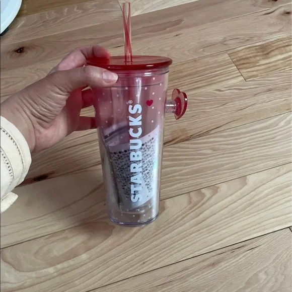 Starbucks Korea Valentine’s Day heart tumbler - Picture 4 of 4